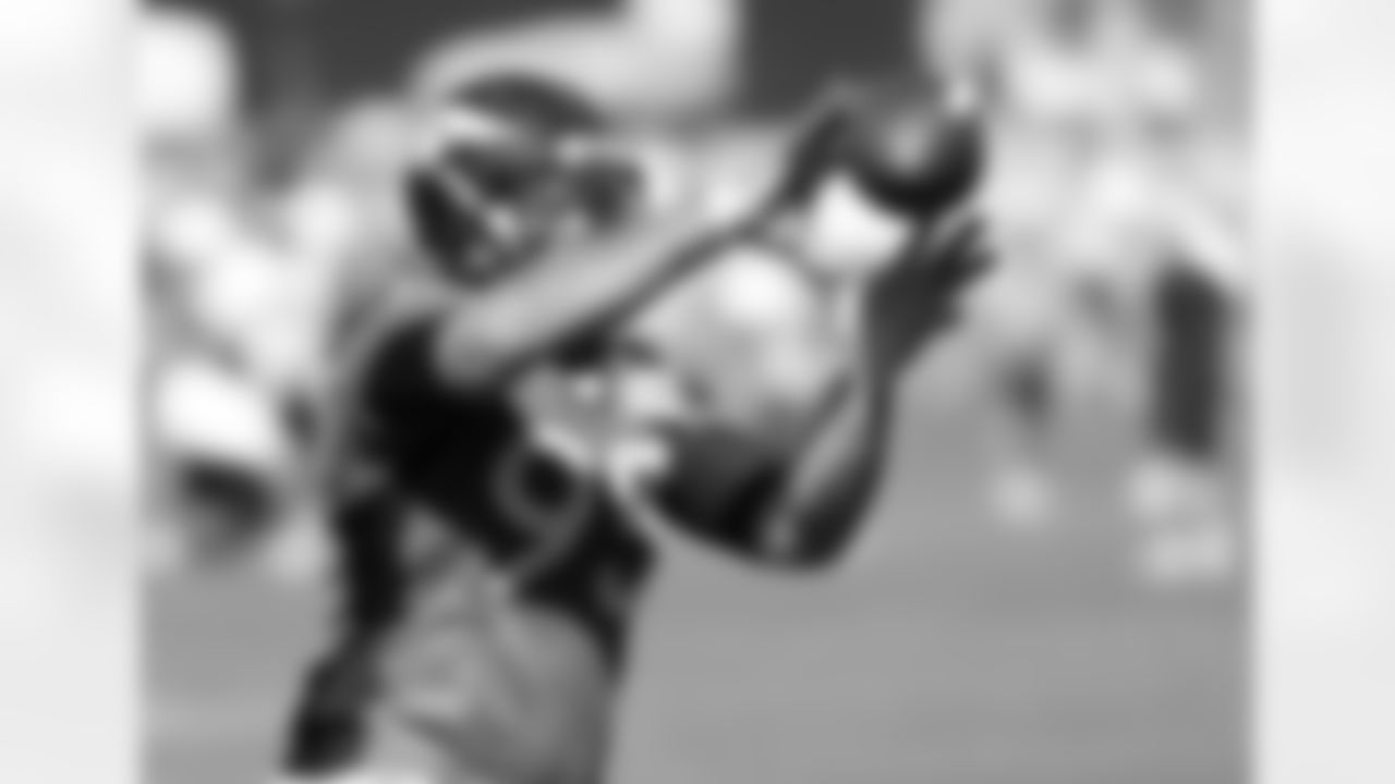Derek Wolfe