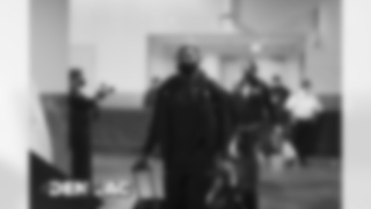 Malik Reed arrives before the NFL game against the at SoFi Stadium in Inglewood, California, December 27, 2020.
Photo by Gabriel Christus