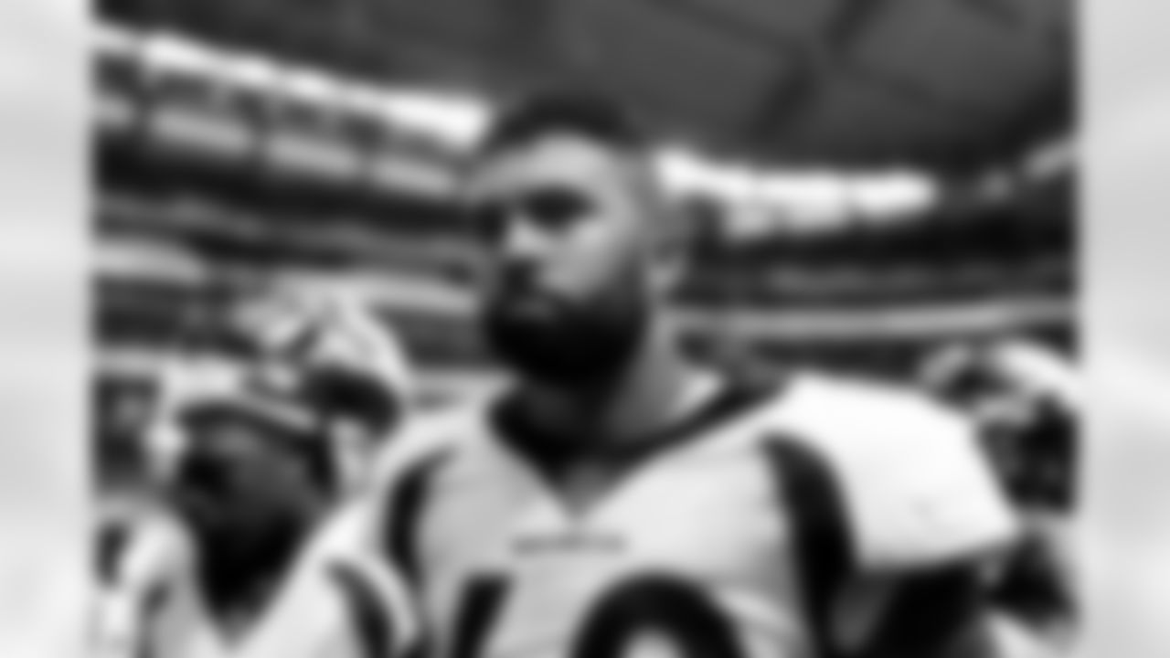 Justin Strnad before the Broncos' preseason Week 1 game against the Minnesota Vikings at U.S. Bank Stadium in Minneapolis, Minnesota on August 14, 2021. (Photo by Gabriel Christus)