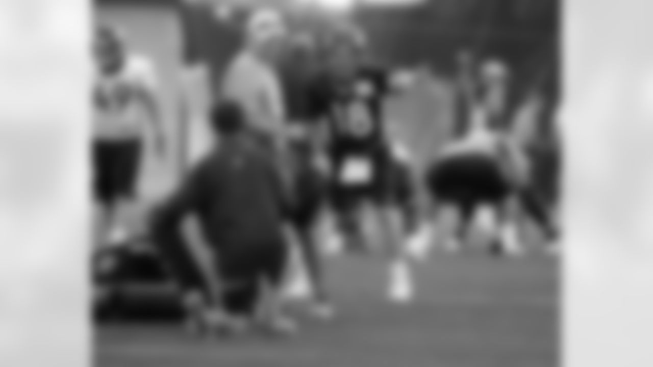 QB Peyton Manning awaits a snap.