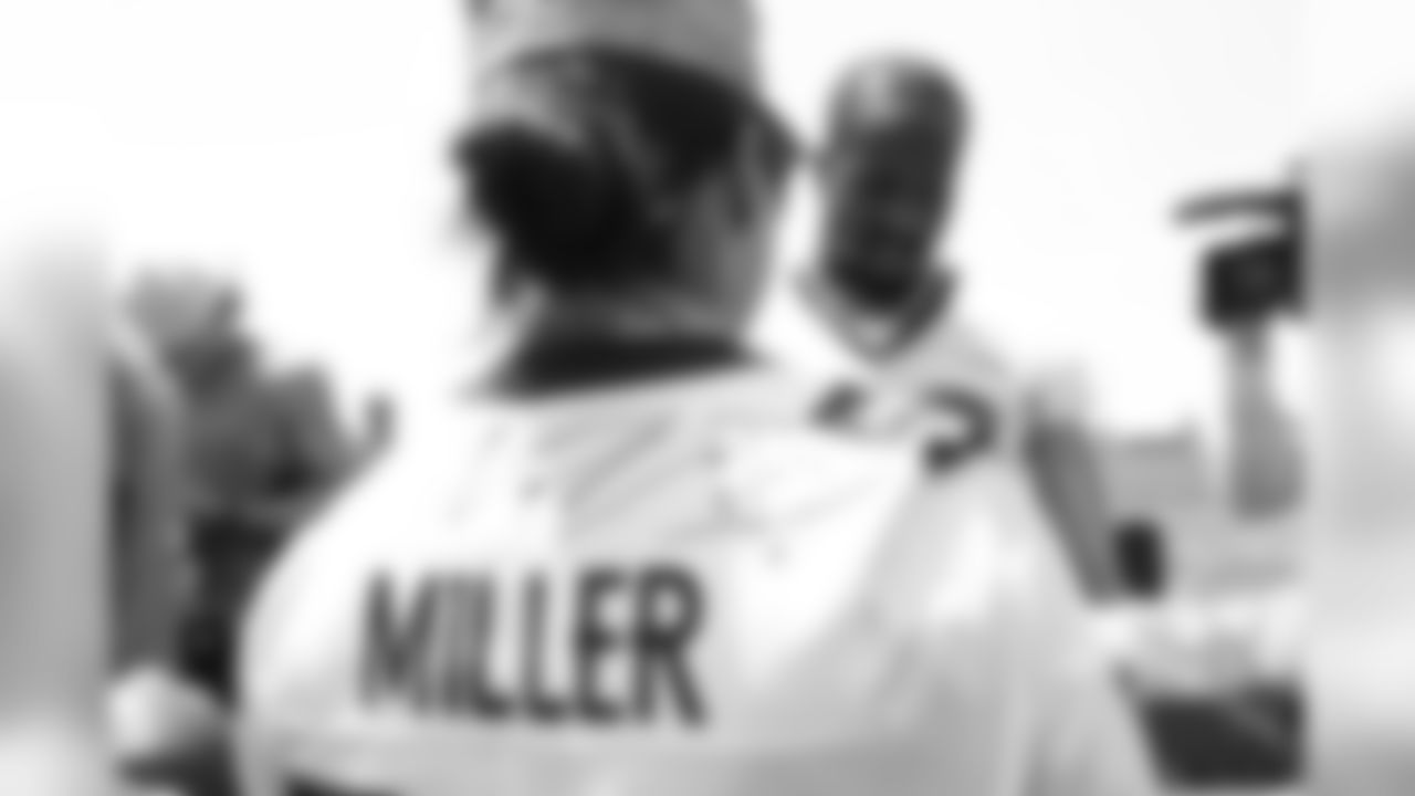 Von Miller meets military members of the Colorado Air National Guard and the U.S. Army after practice on June 12, 2018. The meet-and-greet was part of an event hosting servicemen and servicewomen with USAA and the Broncos Womens Organization.