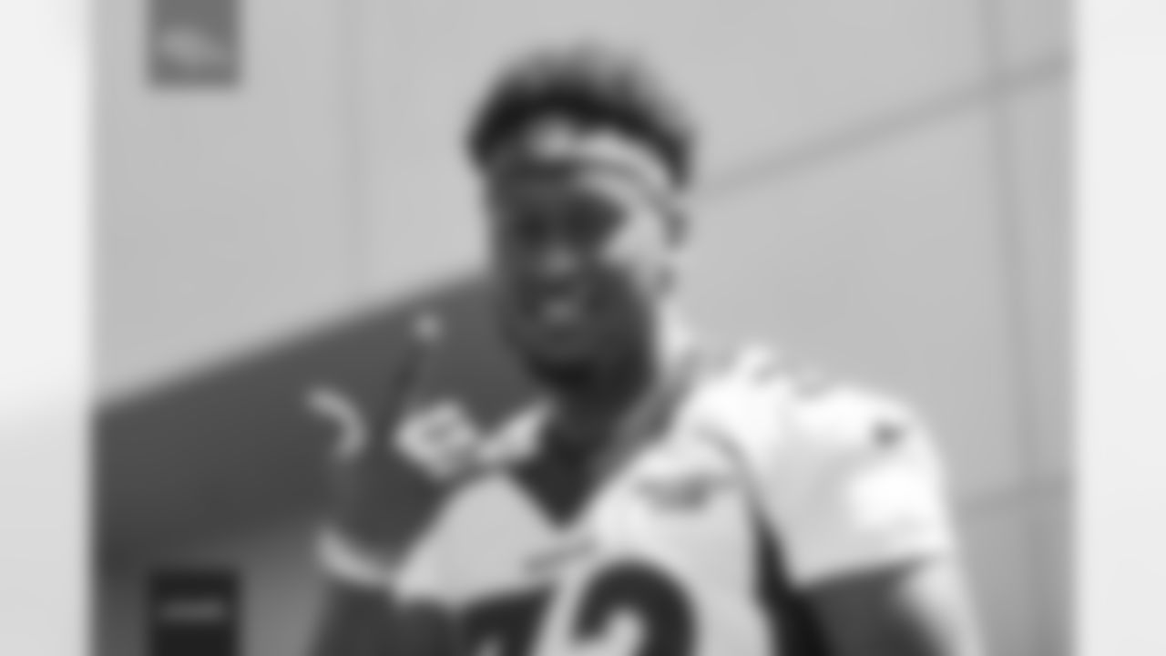 Delarrin Turner-Yell during practice on the second day of rookie minicamp at UCHealth Training Center in Englewood, Colorado on May 14, 2022. (Photo by Ben Swanson)