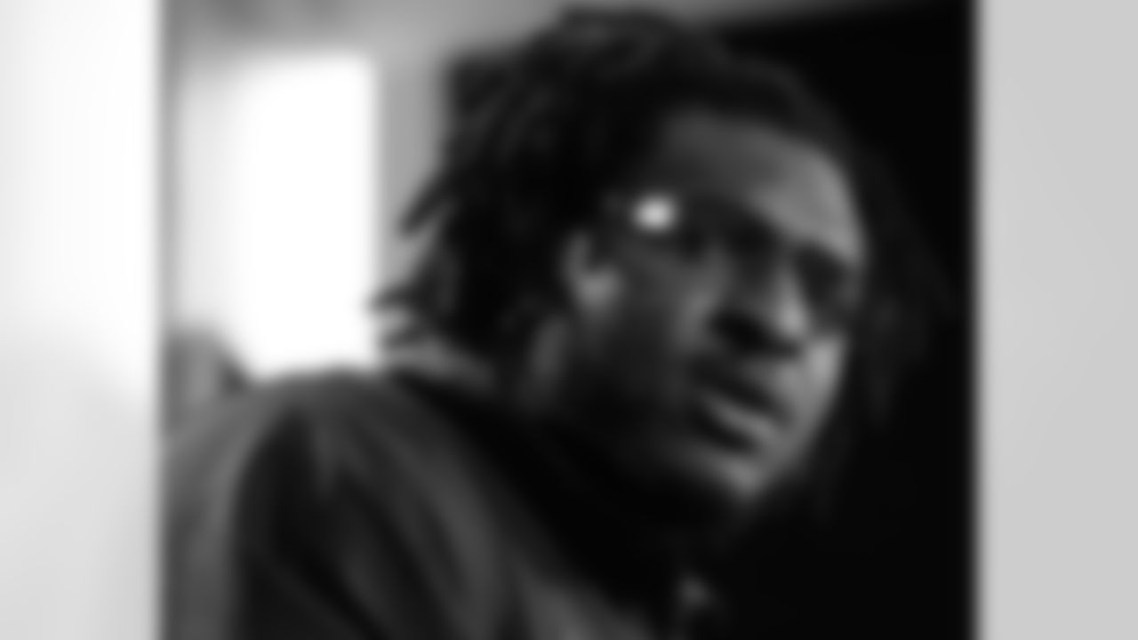 T.J. Clemmings - Pittsburgh offensive tackle