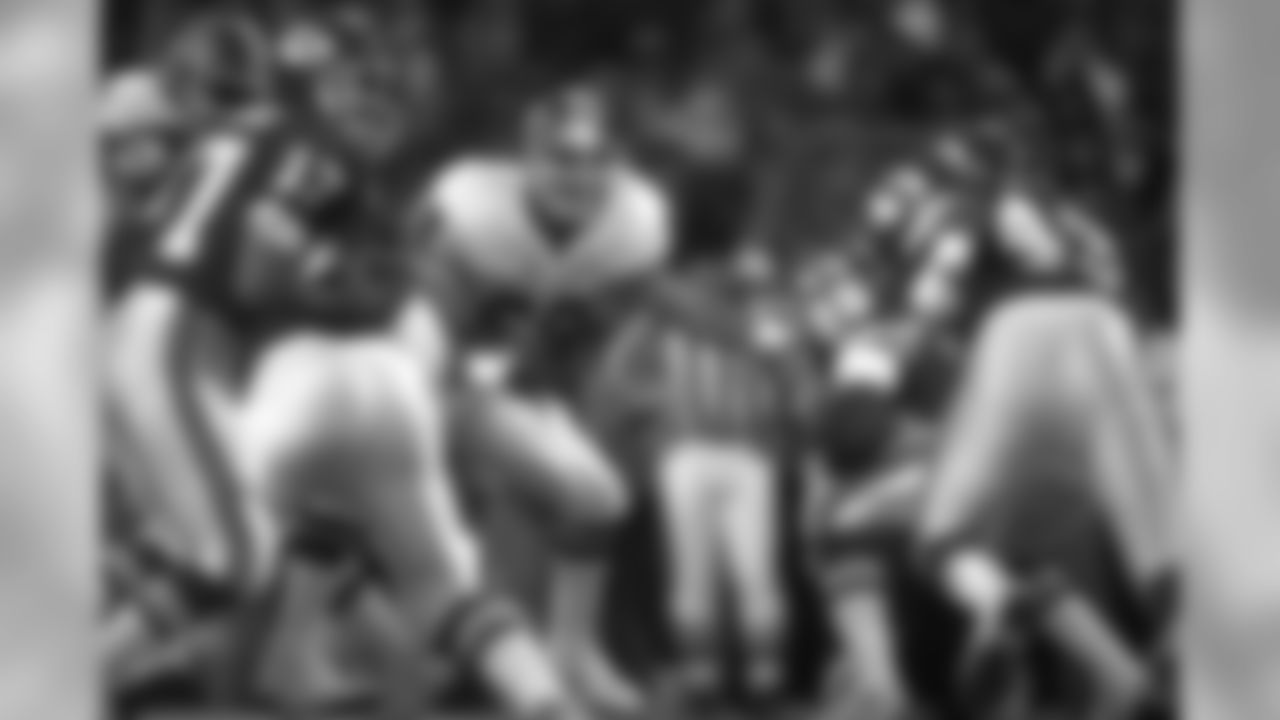 Tim Lucas anticipates a play against the Kansas City Chiefs in either 1990 or 1991.