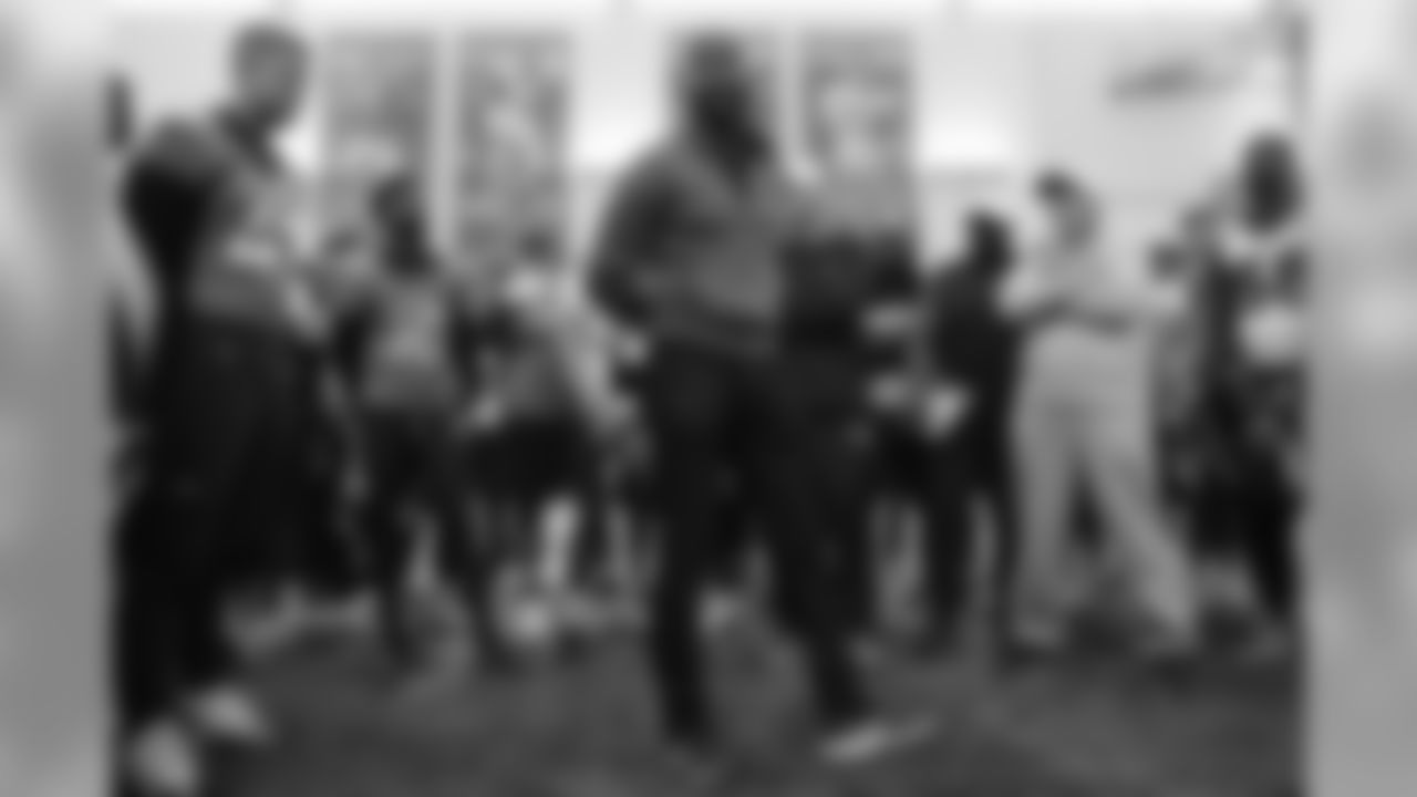 Pro Football Hall of Fame and Broncos Ring of Fame cornerback Champ Bailey talks to the team at practice on October 11, 2019 at UCHealth Training Center. (Photo by Ben Swanson)