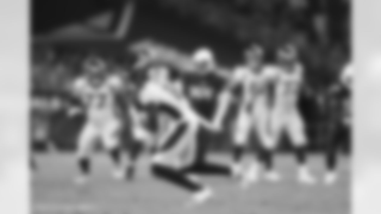 Courtland Sutton ]during a preseason NFL game against the Arizona Cardinals on Friday, August 11, 2023 at State Farm Stadium in Glendale, Arizona.
Photo by Gabriel Christus / Denver Broncos