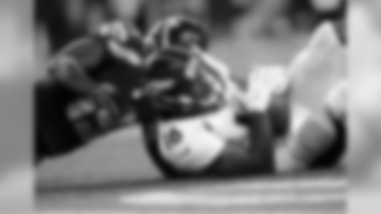 wide receiver Bennie Fowler (16)