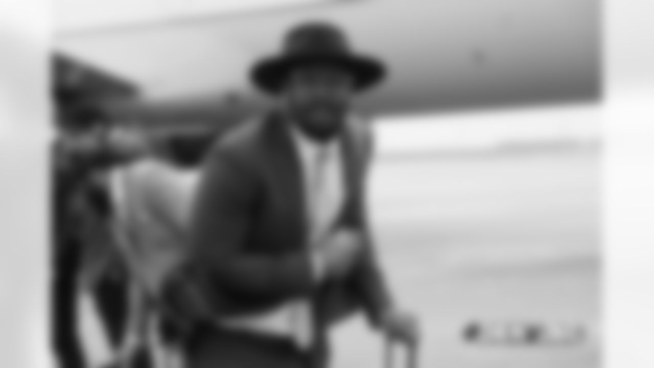 Von Miller on the tarmac at Signature Flight Support in Denver, Colorado, November 17, 2018.
Photo by Gabriel Christus