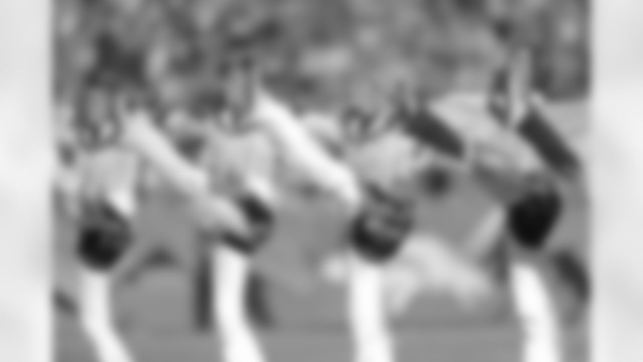 The Denver Broncos Cheerleaders perform during Denver's Week 17 win vs. Kansas City.