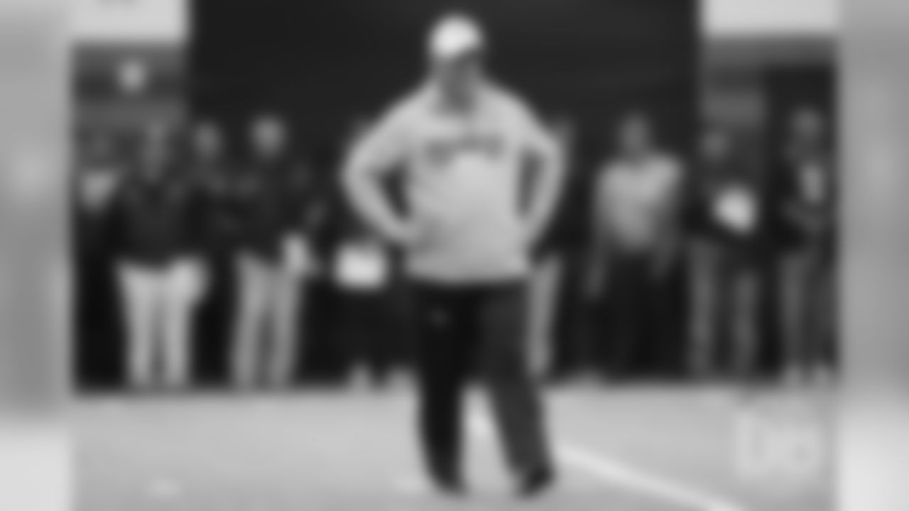 Vic Fangio during organized team activities at UCHealth Training Center in Centennial, CO, May 20, 2019.
Photo by Gabriel Christus
