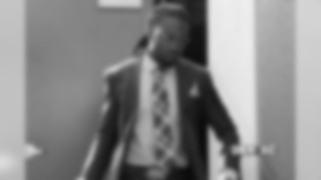 Bradley Roby walks to the buses during the team's travel for their Week 8 game against the Kansas City Chiefs on October 27, 2018.