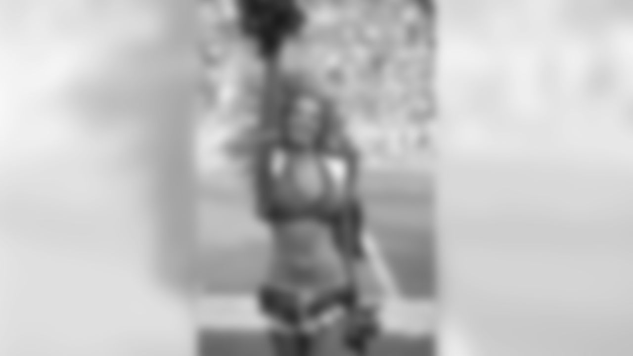 2018, Denver Broncos, DBC, Cheerleaders, Oakland Raiders Erica L.