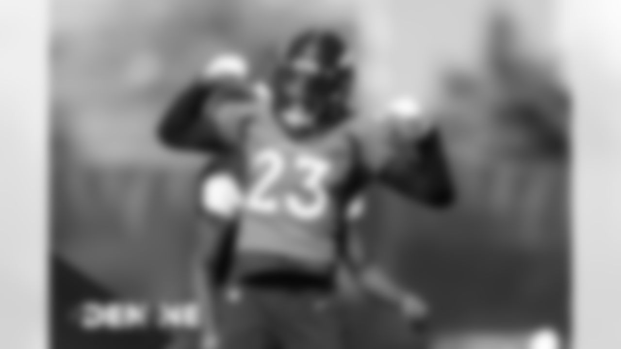 Michael Ojemudia during practice at UCHealth Training Center in Centennial, Colorado, October 15, 2020.
Photo by Gabriel Christus