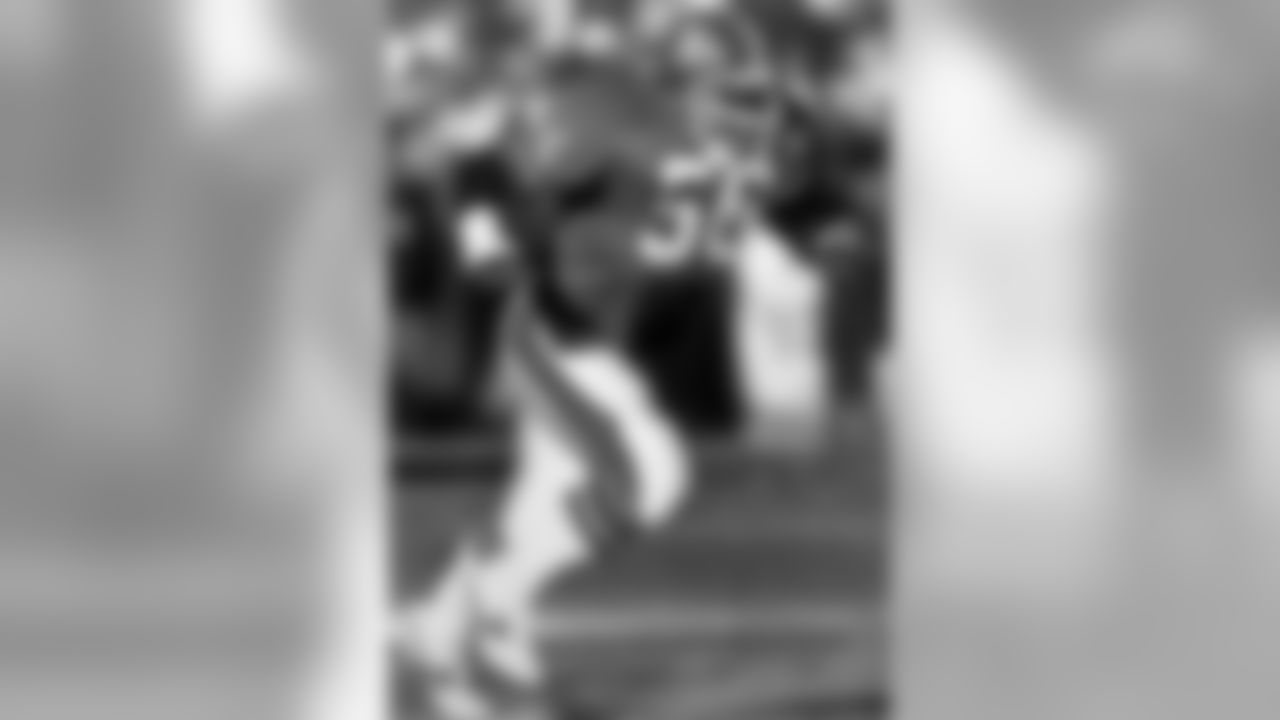 Two Super Bowl appearances (XXII, XXIV)
One Pro Bowl selection
Career stats with Broncos: 89 games, 64 starts, three interceptions, seven forced fumbles, five fumble recoveries (via pro-football-reference.com)