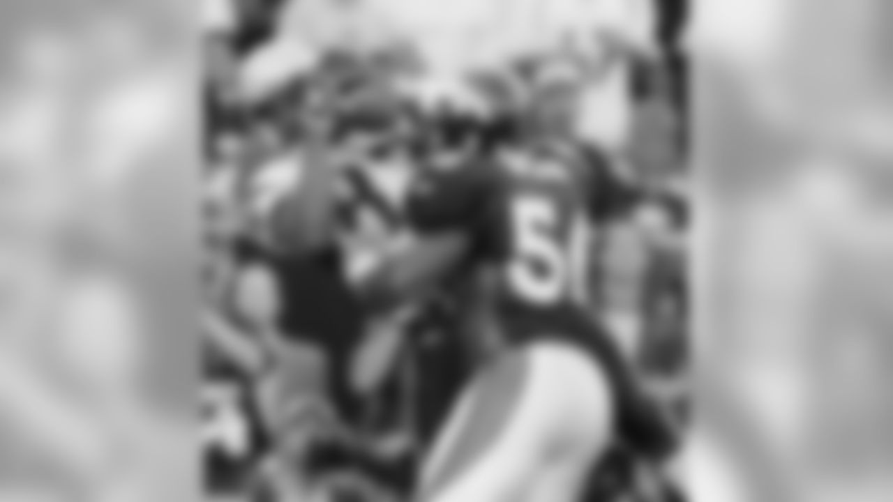 Oct. 15, 2005: Broncos 28, Patriots 20