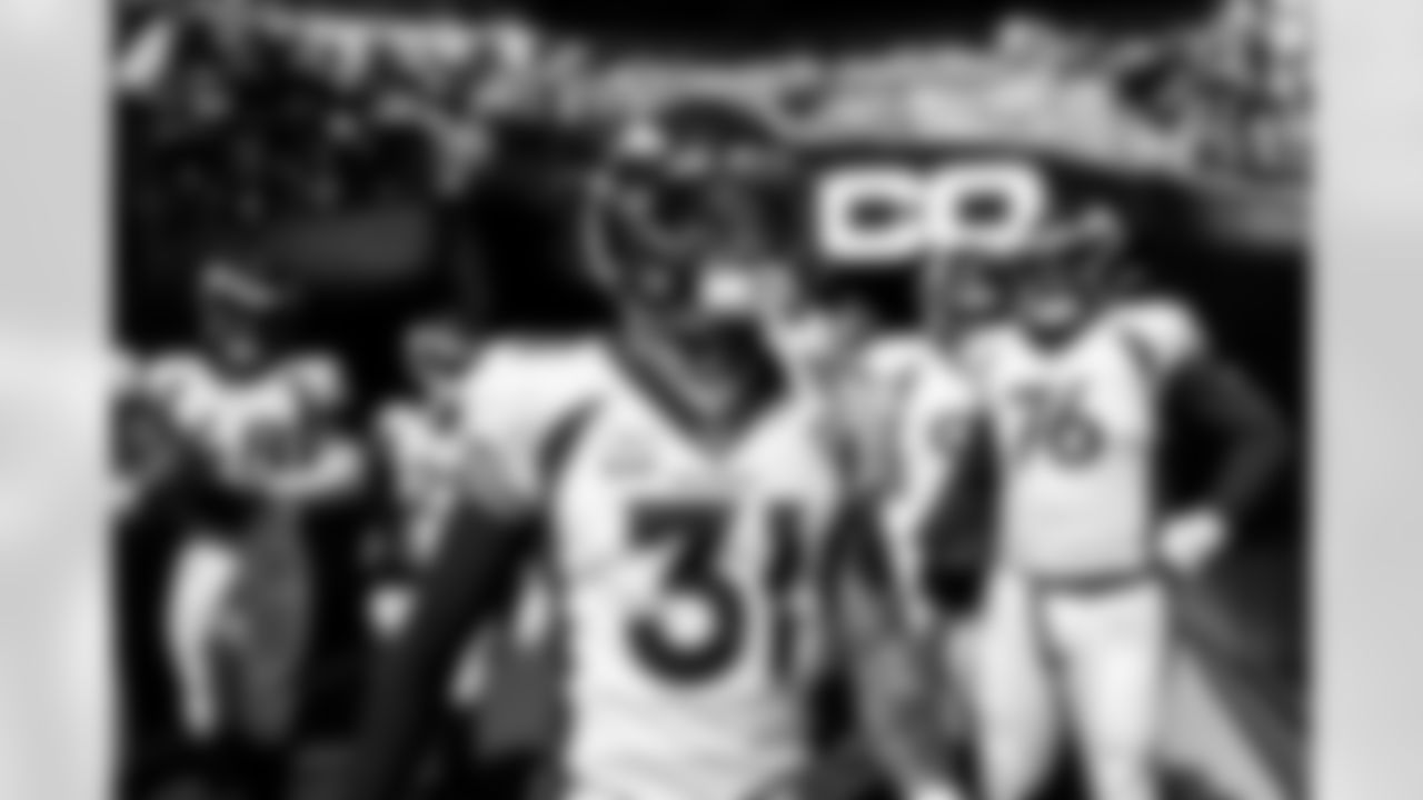 Justin Simmons before the Broncos' Week 5 game against the Pittsburgh Steelers at Heinz Field in Pittsburgh, Pennsylvania on October 10, 2021. (Photo by Gabriel Christus)