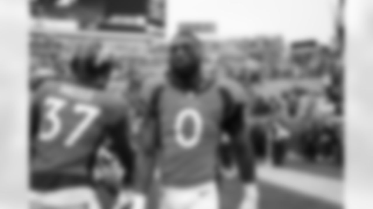 Jonathon Cooper before the Broncos' Week 8 game against the Kansas City Chiefs at Empower Field at Mile High in Denver, Colorado on October 29, 2023. Photo by Ben Swanson / Denver Broncos