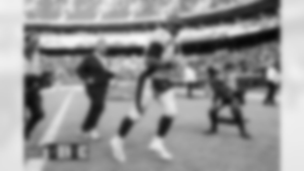 Russell Wilson during the Broncos' Week 17 game against the Kansas City Chiefs at GEHA Field at Arrowhead Stadium in Kansas City, Missouri on January 1, 2023. Photo by Ben Swanson