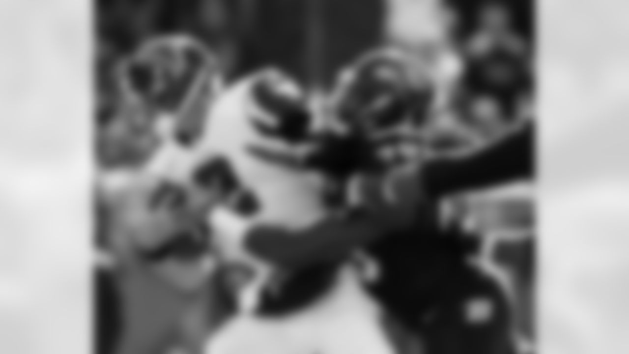 Ravens linebacker Pernell McPhee, unrestricted free agent