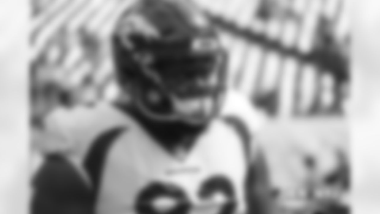 Zach Kerr during pregame warmups before the Broncos' Week 5 game against the New York Jets at MetLife Stadium on October 7, 2018.