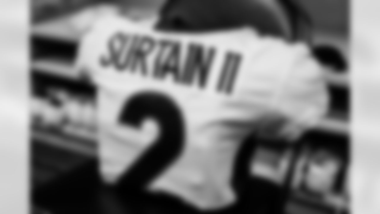 Pat Surtain II's jersey in the locker room before the Broncos' preseason Week 1 game against the Minnesota Vikings at U.S. Bank Stadium in Minneapolis, Minnesota on August 14, 2021. (Photo by Joe Abdellah)