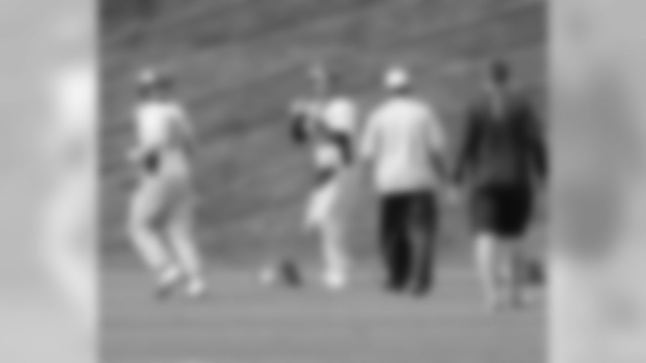 QB Peyton Manning works through a footwork drill.