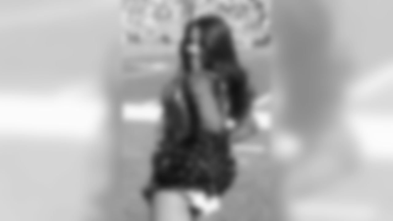 Katherine C., 140914, DBC, Cheerleaders, Denver Broncos, KC, 2014