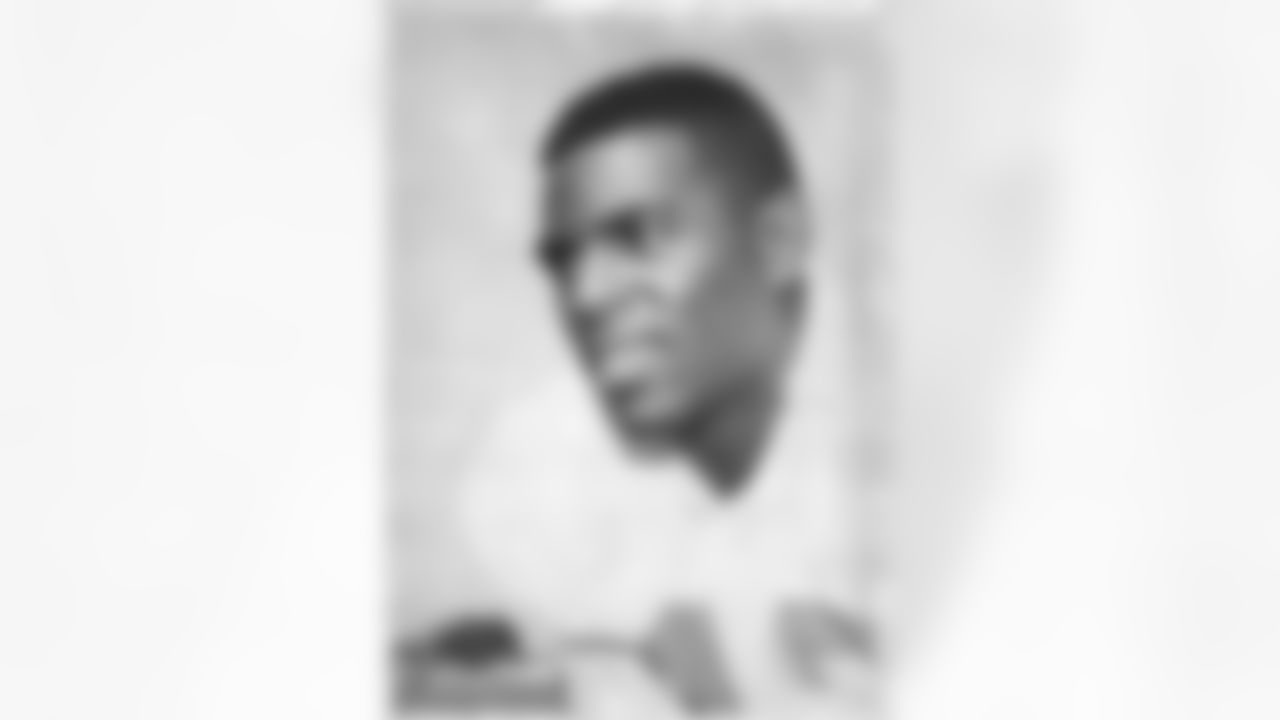 A portrait of Marlin Briscoe in 1968.