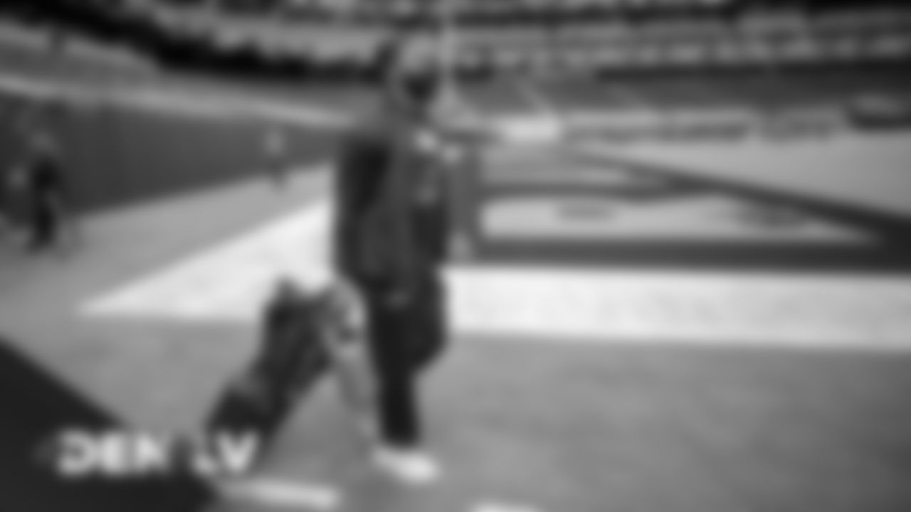 Malik Reed arrives at the stadium before the Broncos' Week 10 game against the Las Vegas Raiders at Allegiant Stadium in Las Vegas, Nevada. (Photo by Austin Brink)