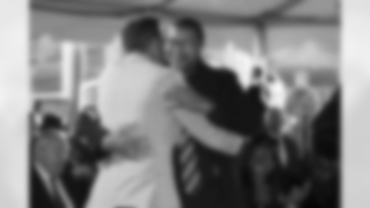 Steve Atwater and Kyle Shanahan during the Ring of Fame Banquet on Friday, October 15, 2021 at Empower Field at Mile High in Denver, Colorado.
Photo by Gabriel Christus