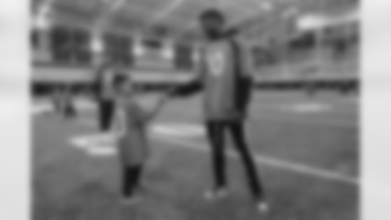 Emmanuel Sanders at the 2018 Hometown Huddle PLAY 60 event at Pat Bowlen Fieldhouse on October 8, 2018.