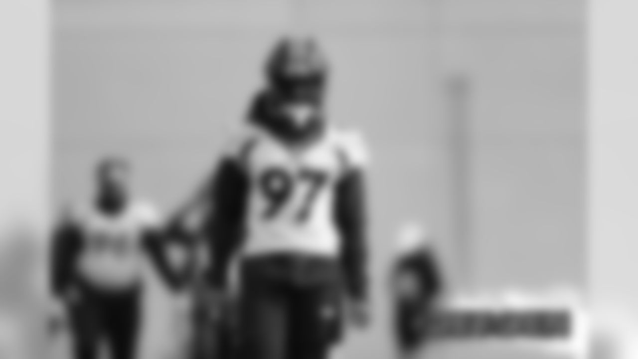 Jeremiah Attaochu action during practice at UCHealth Training Center in Centennial, CO, December 19, 2019.
Photo by Gabriel Christus