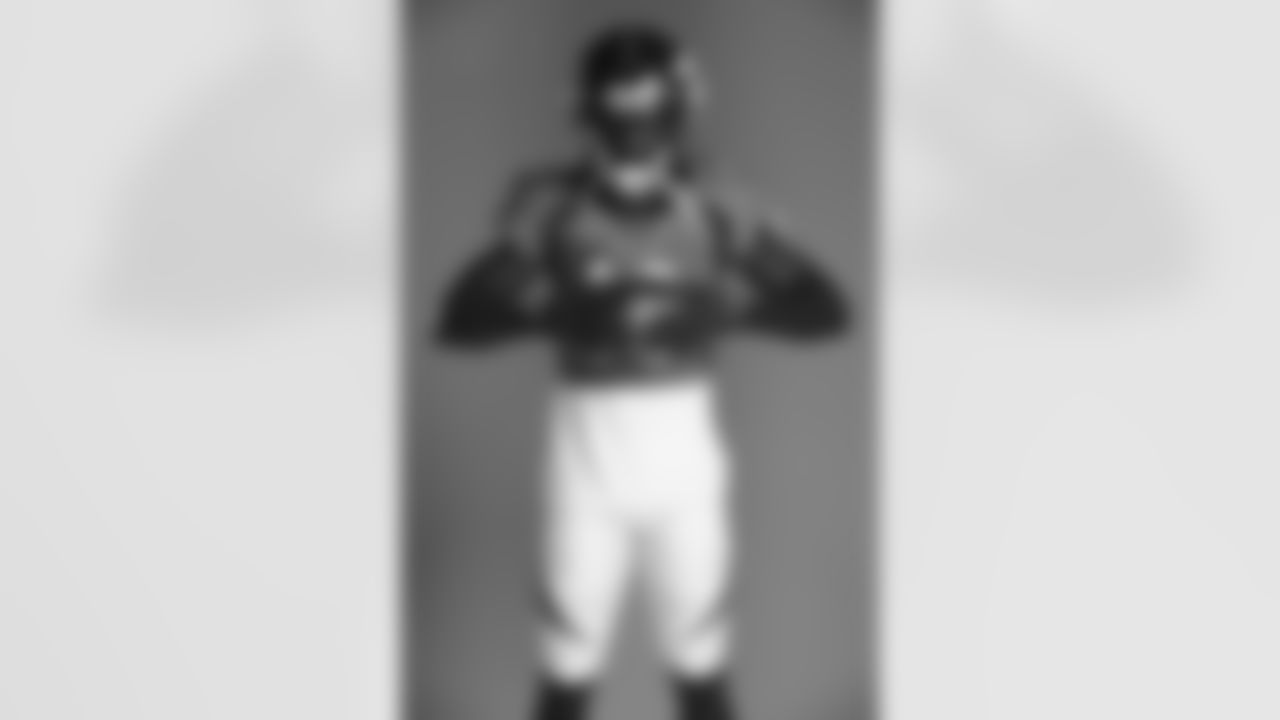 Denver Broncos wide receiver Jerry Jeudy (10) poses for a photo during the Denver Broncos photoshoot, Wednesday, June 8, 2022, in Denver, Colorado. (Harrison Braden/NFL)