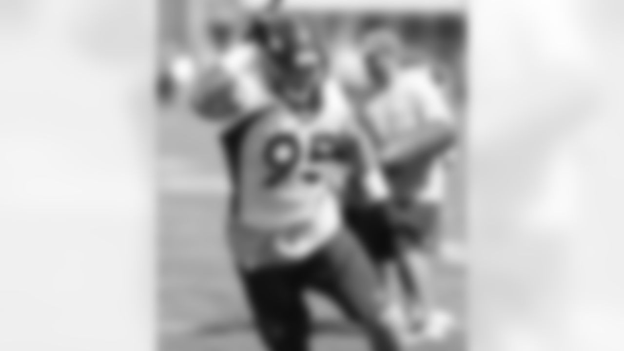 Derek Wolfe