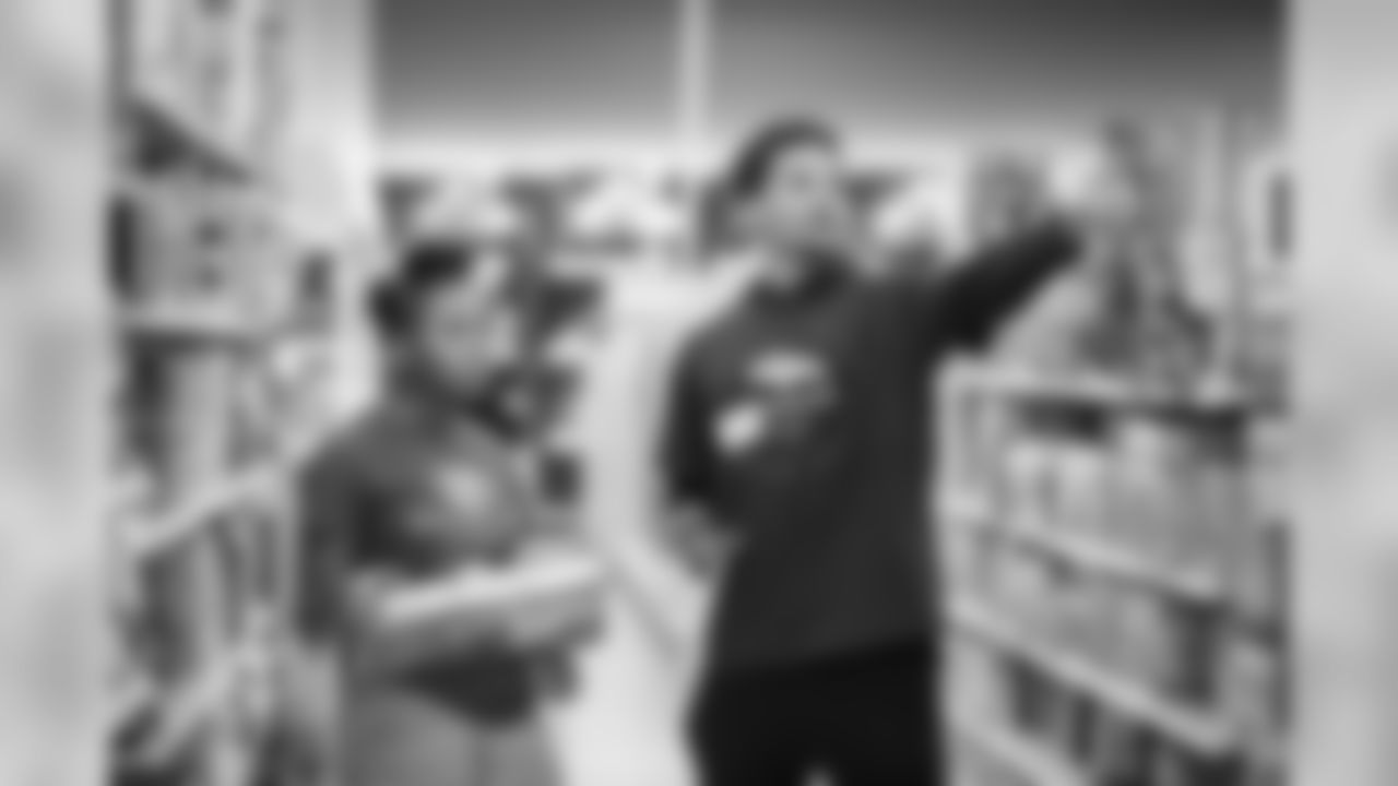 WillParks_GirlsnBoysClub04