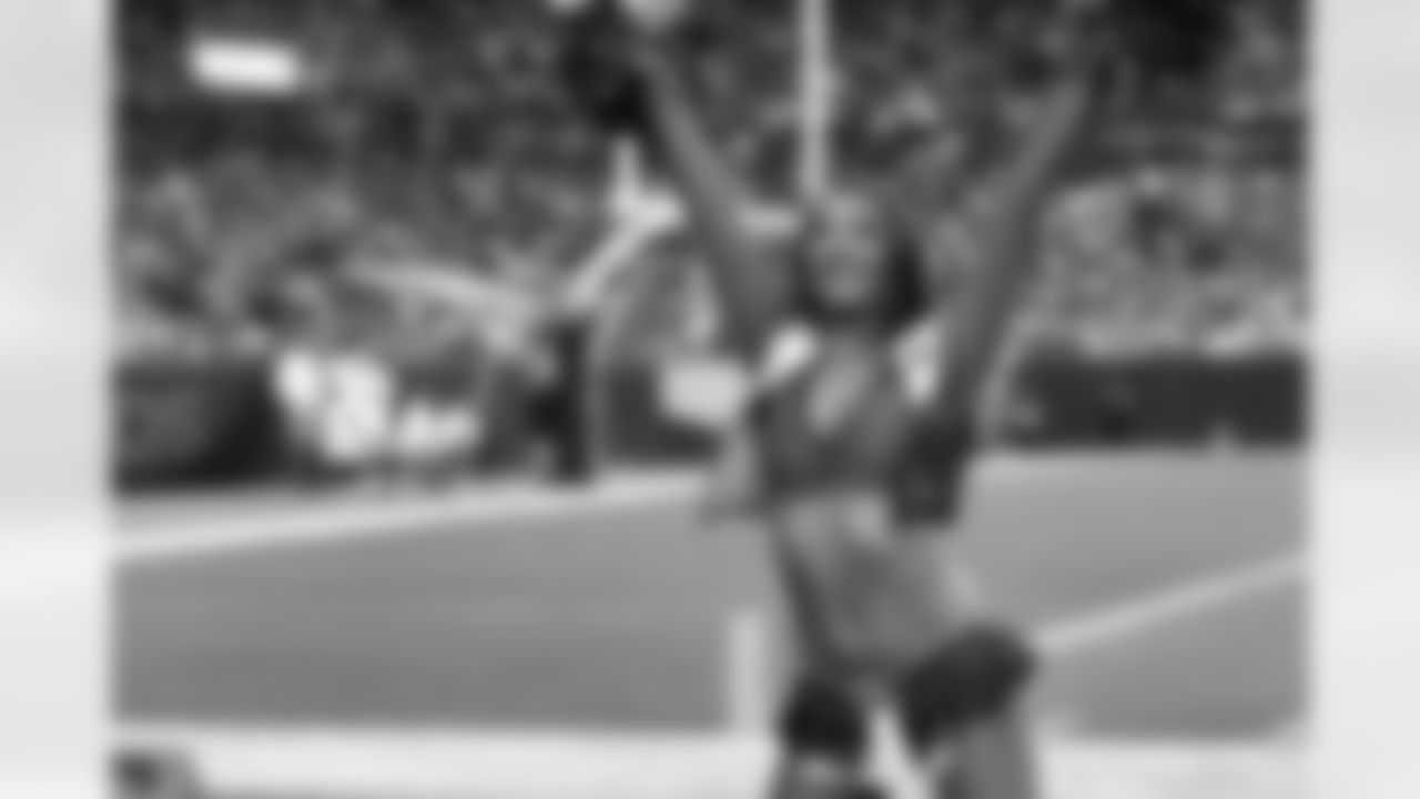 Denver Broncos Cheerleaders game gallery: Preseason Week 3 vs. Minnesota