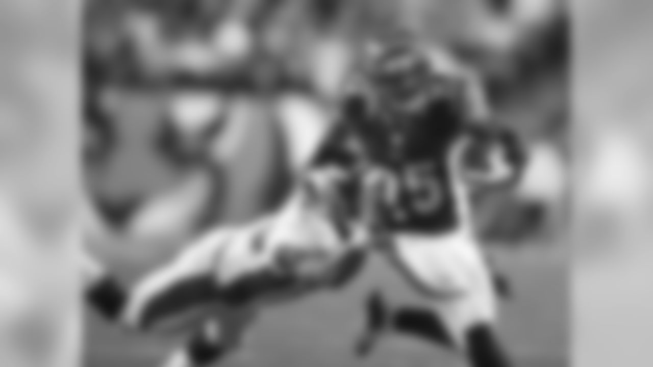 Steven Johnson and Giovani Bernard