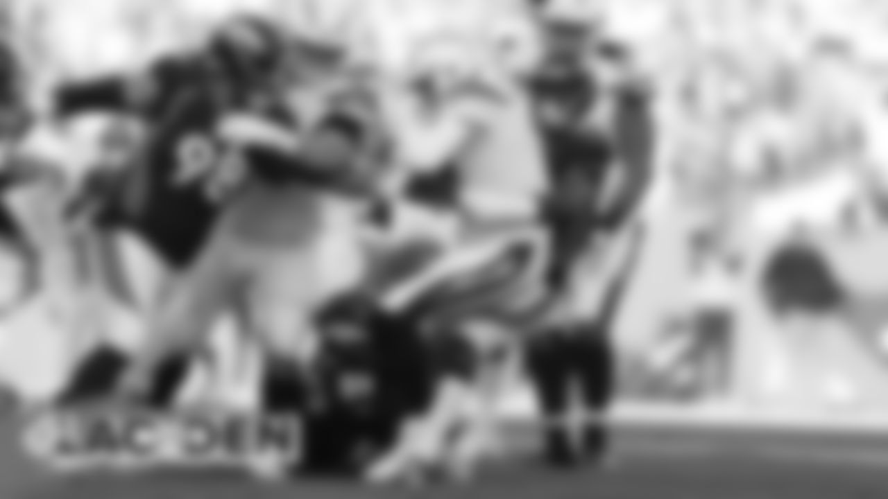 During the Broncos' game against the Los Angeles Chargers at Empower Field at Mile High on December 1, 2019. (Photo by Gabriel Christus)