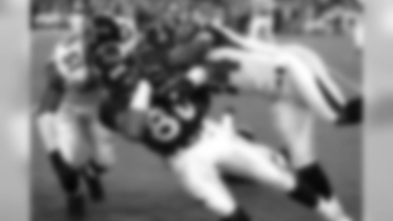 In an offensive shootout, the Broncos put up big numbers but could not stop the Falcons on defense. Still, WR Rod Smith had a career-high 208 receiving yards and a touchdown. QB Jake Plummer threw for 499 yards and four touchdowns, but his three interceptions led to 17 points for Atlanta, including a pick-six.