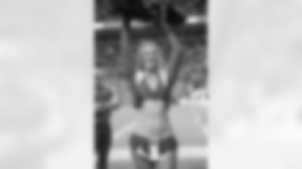 The Denver Broncos Cheerleaders during the Broncos' Week 3 game against the San Francisco 49ers at Empower Field at Mile High in Denver, Colorado on September 25, 2022.