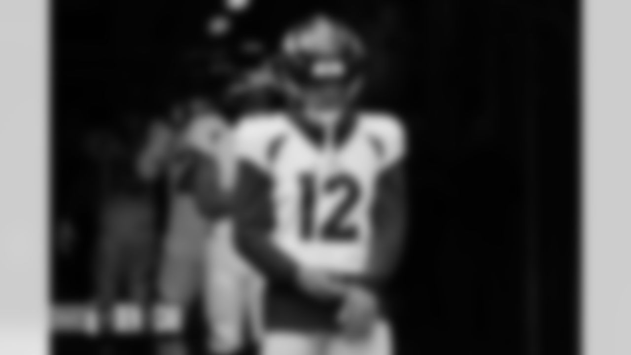 Montrell Washington before the Broncos' Week 12 game against the Carolina Panthers at Bank of America Stadium in Charlotte, North Carolina on November 27, 2022. (Photo by Clark Washington)