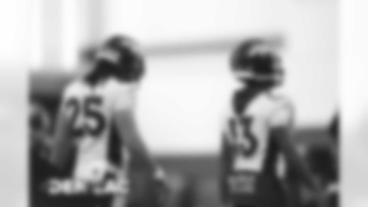 Melvin Gordon III and KJ Hamler action during practice at UCHealth Training Center in Centennial, CO, December 23, 2020.
Photo by Gabriel Christus