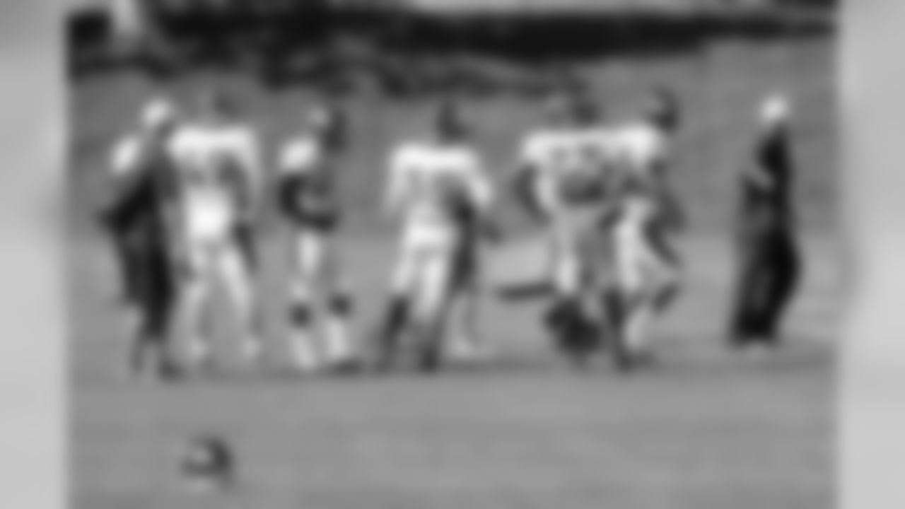 RB Coach Eric Studesville leads his group in a drill.