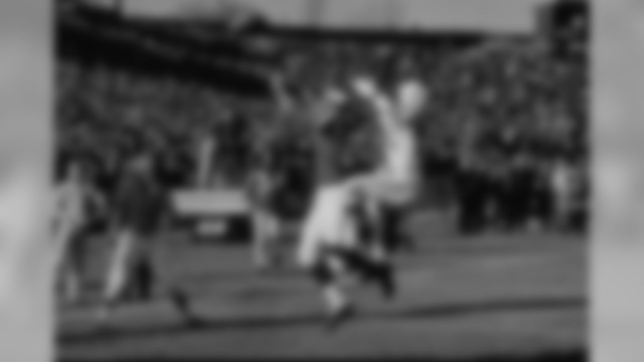 Oct. 4, 1964: Patriots 39, Broncos 10