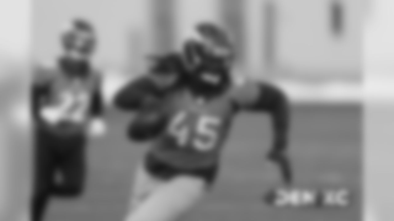 Alexander Johnson action during practice at UCHealth Training Center in Centennial, CO, December 11, 2019.
Photo by Gabriel Christus