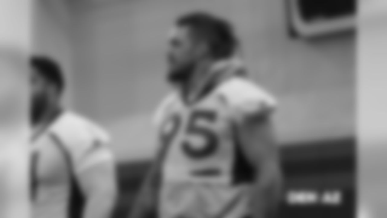 Derek Wolfe at practice at UCHealth Training Center's Pat Bowlen Fieldhouse on October 15, 2018.