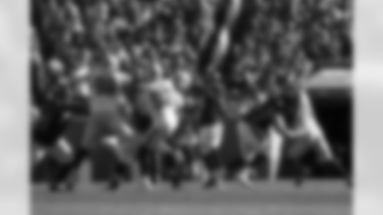Teddy Bridgewater during the Broncos' Week 6 game against the Las Vegas Raiders at Empower Field at Mile High in Denver, Colorado on October 17, 2021. (Photo by Gabriel Christus)