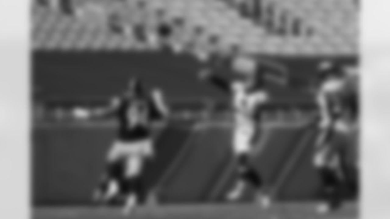 Game action from the Broncos' Week 2 game against the Pittsburgh Steelers at Heinz Field in Pittsburgh, Pennsylvania, on September 20, 2020. (Photo by Ben Swanson)