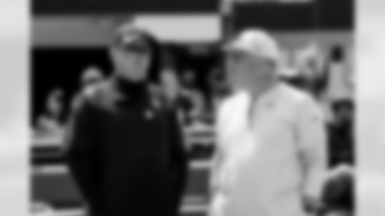 Vikings head coach Mike Zimmer and Broncos Head Coach Vic Fangio before the Broncos' preseason Week 1 game against the Minnesota Vikings at U.S. Bank Stadium in Minneapolis, Minnesota on August 14, 2021. (Photo by Gabriel Christus)