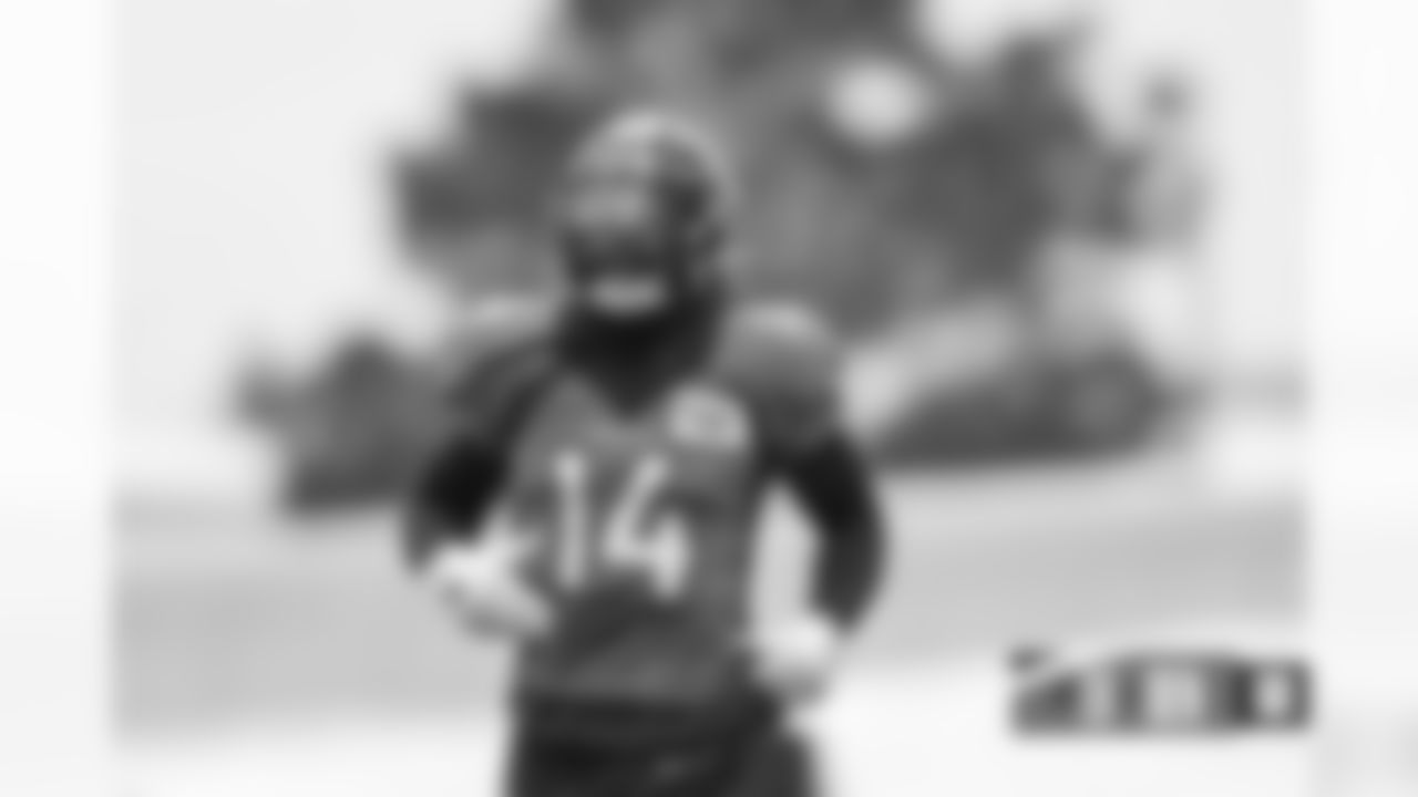 Courtland Sutton during practice on Thursday, November 17, 2022 at UCHealth Training Center in Englewood, Colorado.
Photo by Gabriel Christus/Denver Broncos